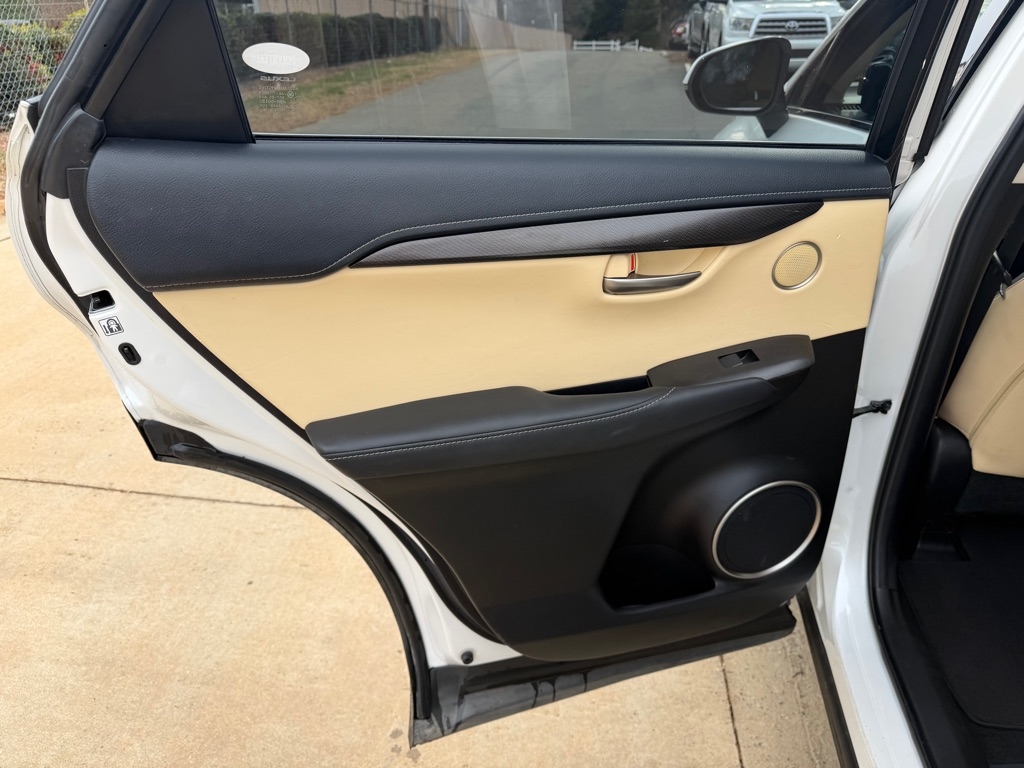 Lexus NX 200t FWD 2016