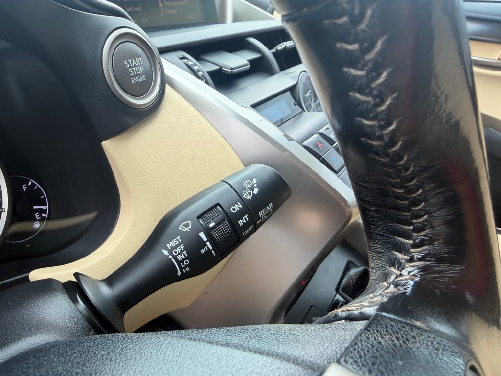 Lexus NX 200t FWD 2016