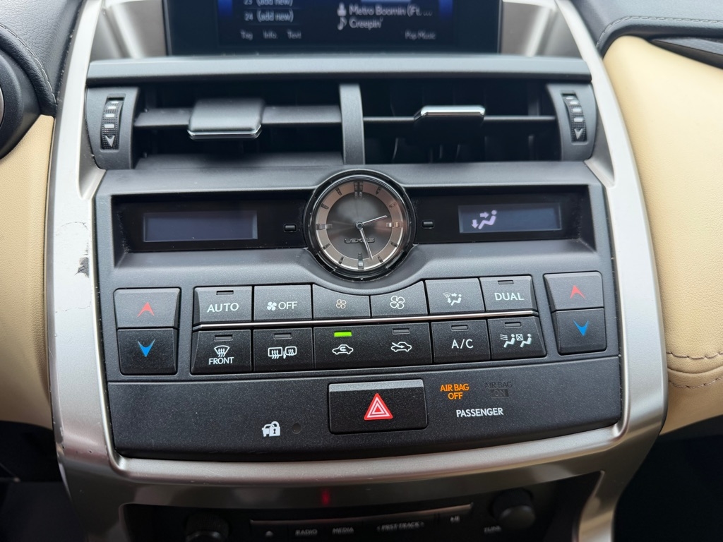 Lexus NX 200t FWD 2016