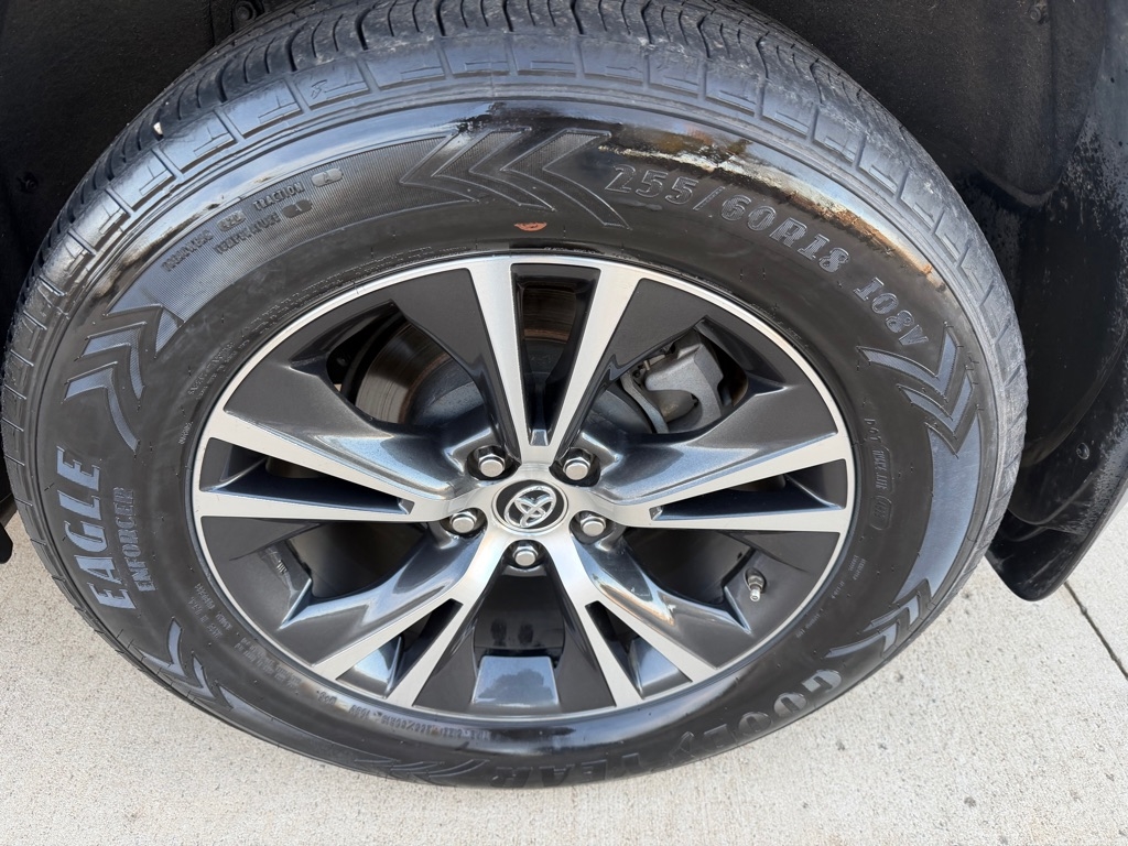 Toyota Highlander XLE AWD V6 2016