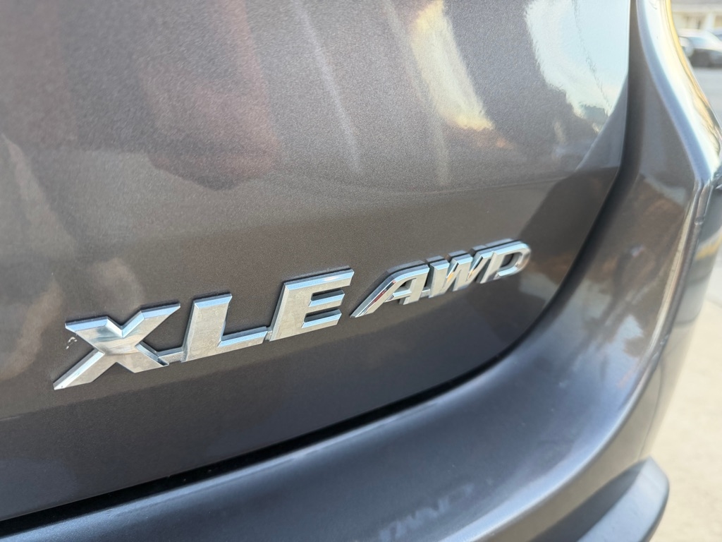 Toyota Highlander XLE AWD V6 2016