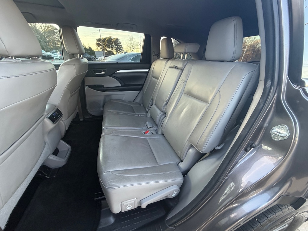 Toyota Highlander XLE AWD V6 2016