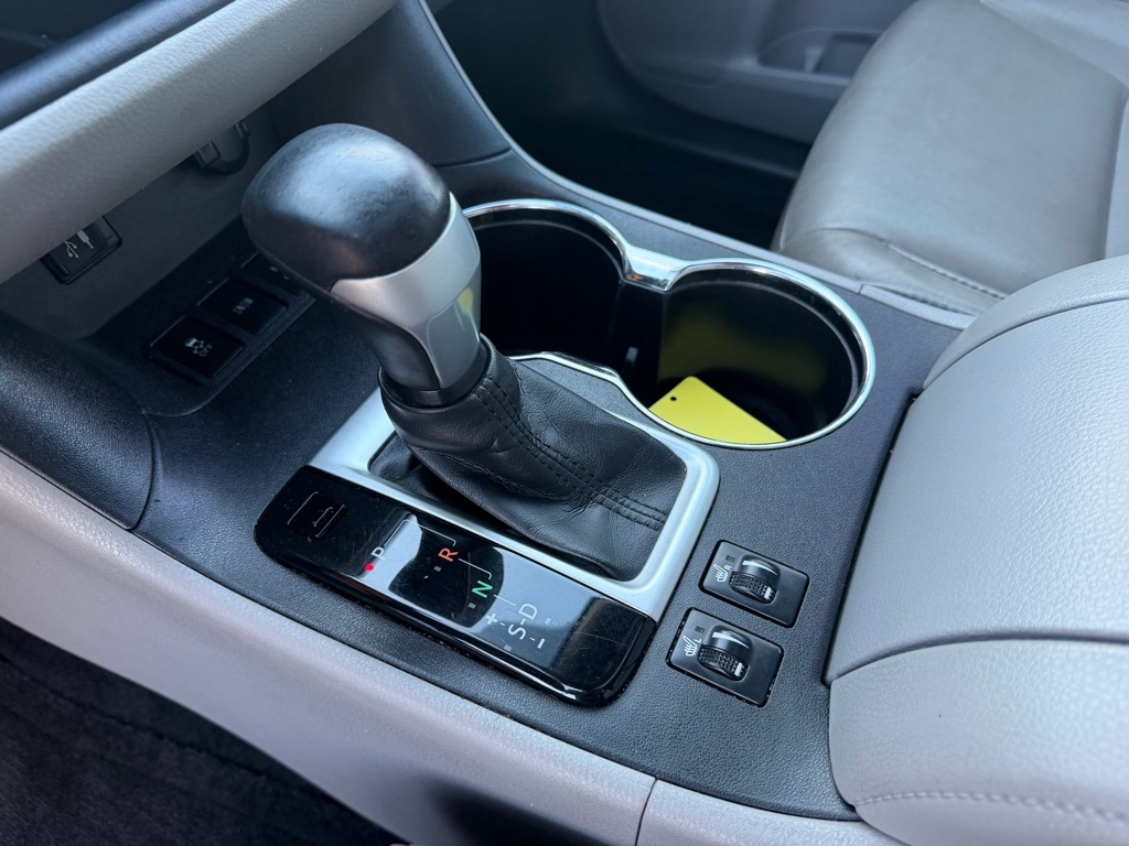 Toyota Highlander XLE AWD V6 2016