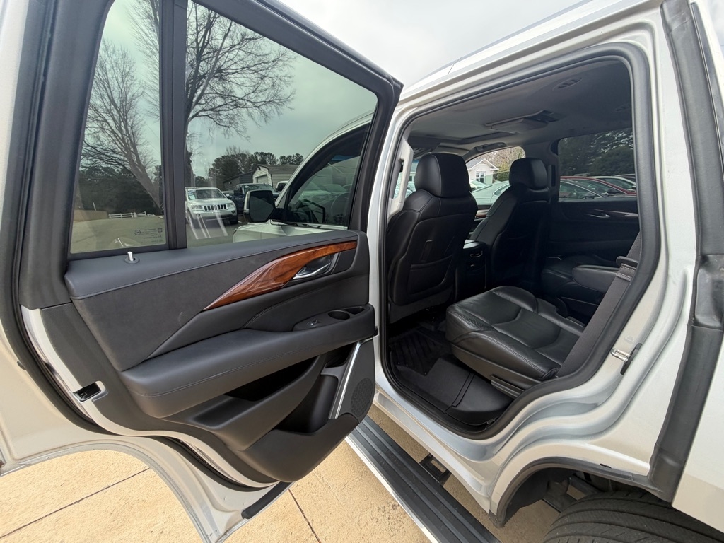 Cadillac Escalade Premium 4WD 2016