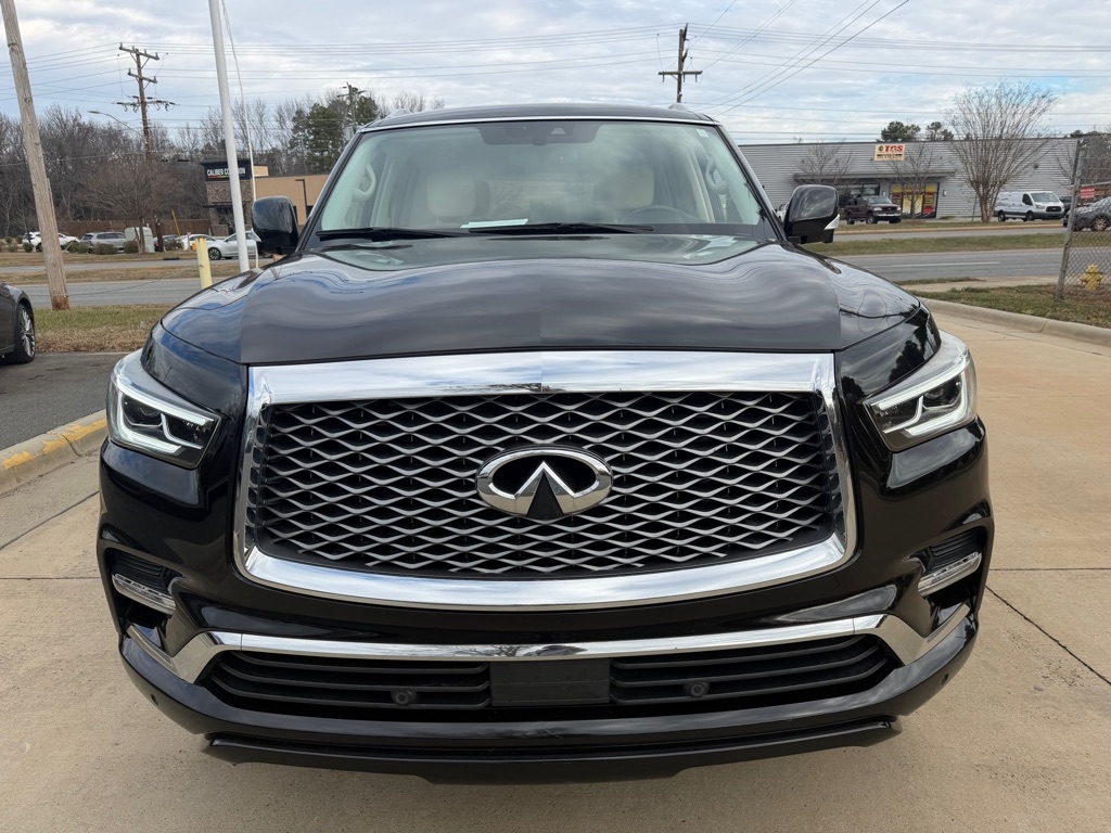 Infiniti QX80 LUXE 2019