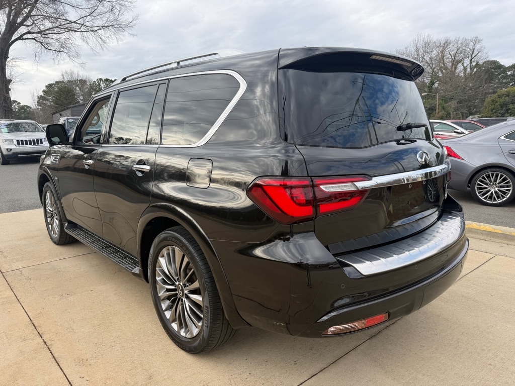 Infiniti QX80 LUXE 2019