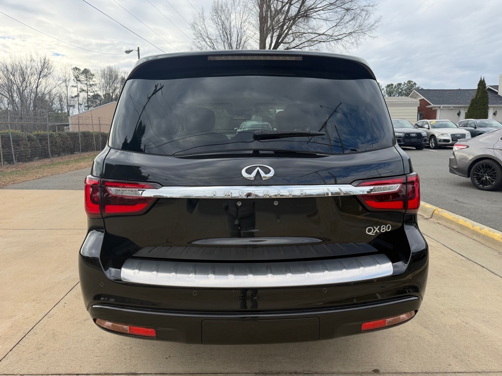 Infiniti QX80 LUXE 2019