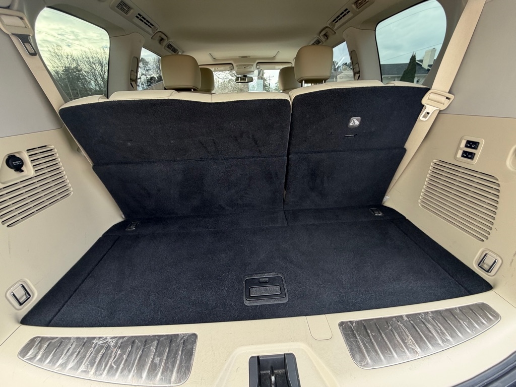 Infiniti QX80 LUXE 2019