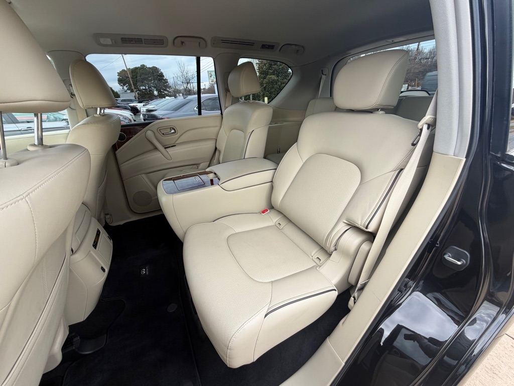 Infiniti QX80 LUXE 2019