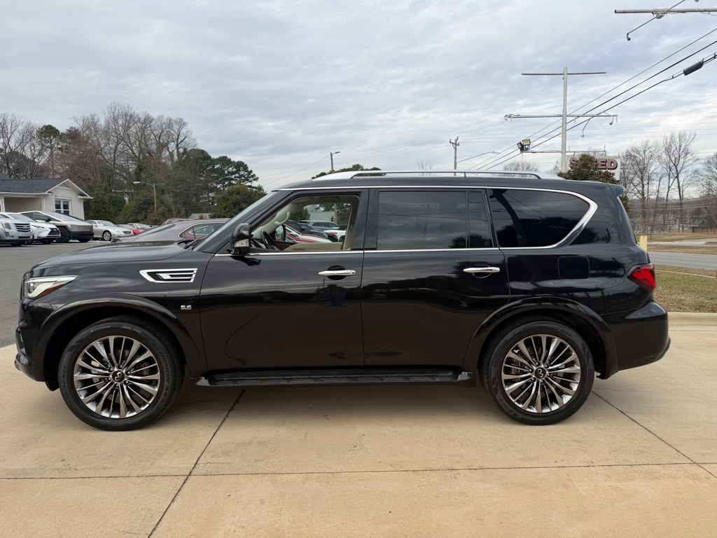 Infiniti QX80 LUXE 2019