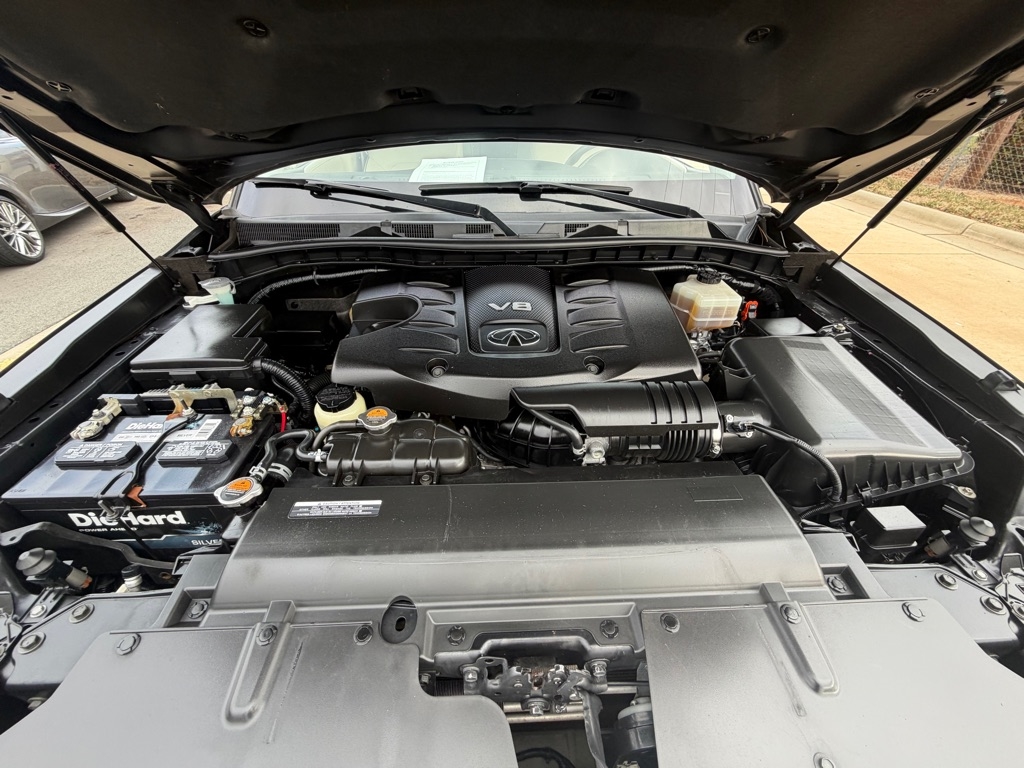 Infiniti QX80 LUXE 2019