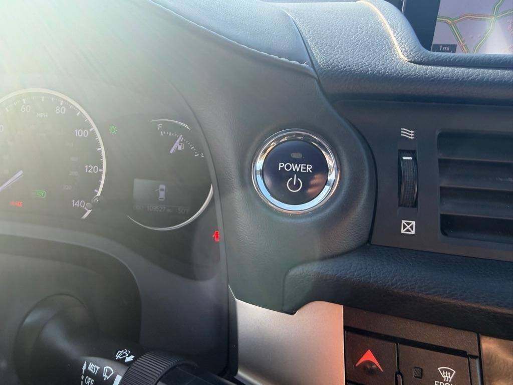 Lexus CT 200h Base 2015