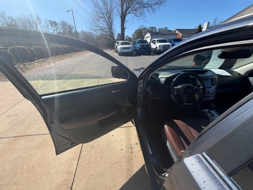 Subaru Outback 2.5i Limited 2014