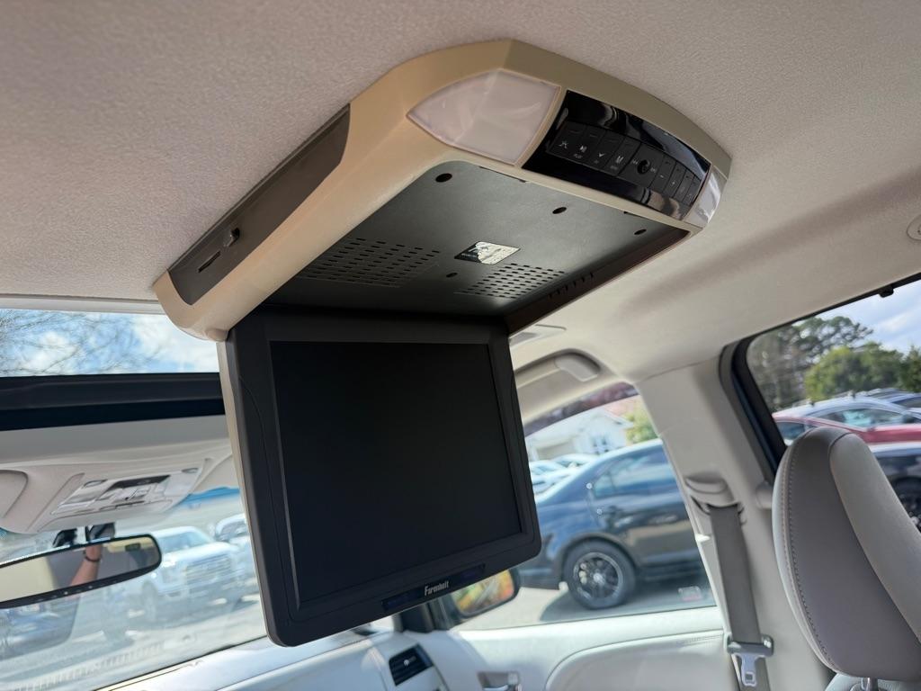 Toyota Sienna XLE FWD 8-Passenger V6 2014