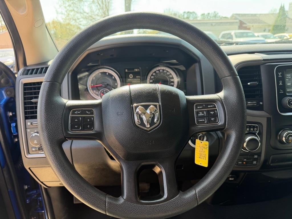 RAM 1500 Classic Tradesman Quad Cab 4WD 2019