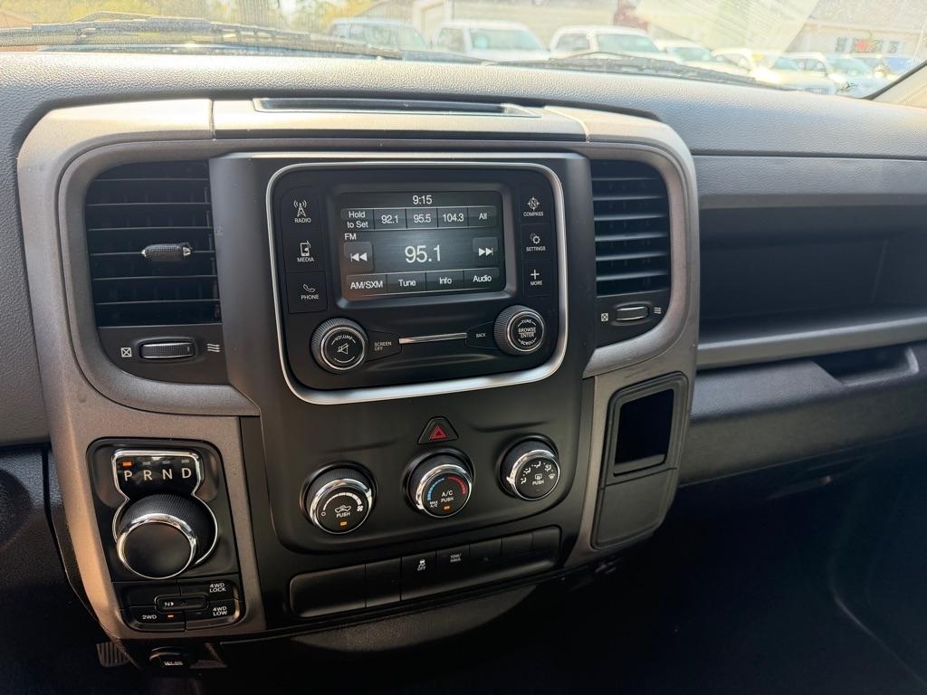 RAM 1500 Classic Tradesman Quad Cab 4WD 2019