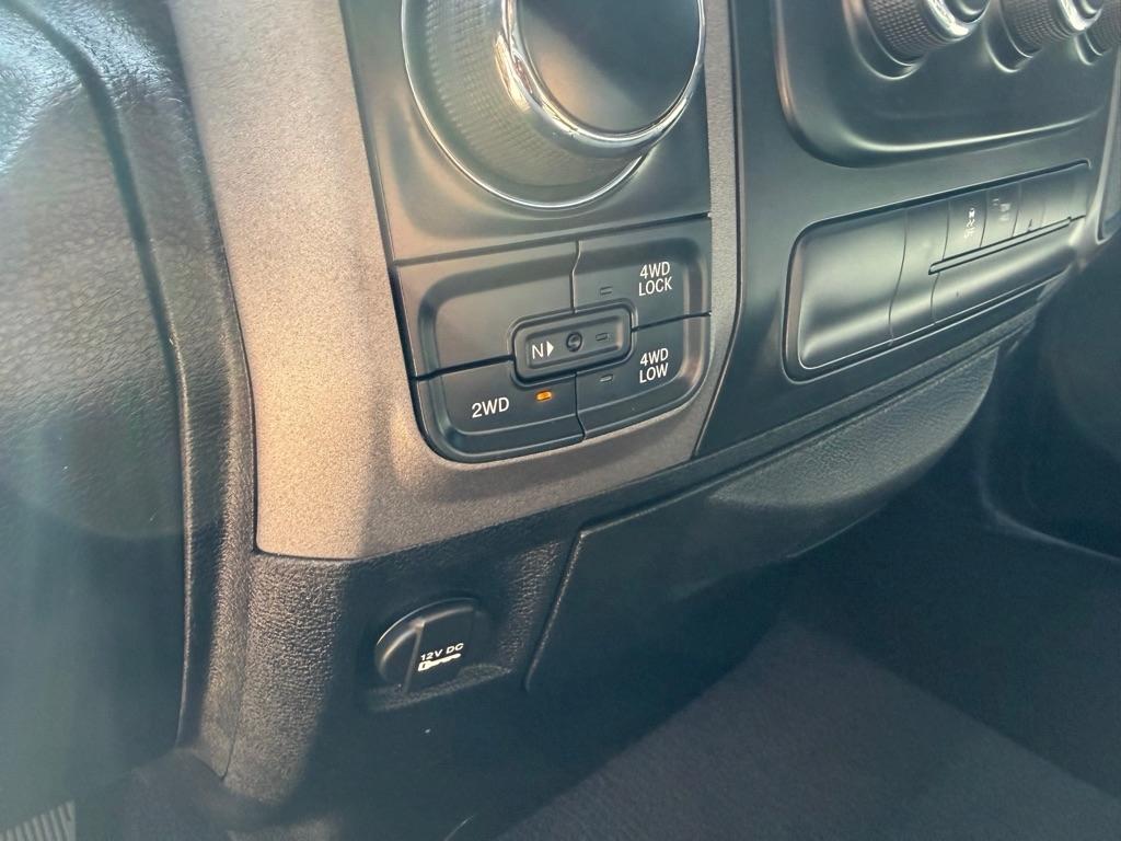 RAM 1500 Classic Tradesman Quad Cab 4WD 2019