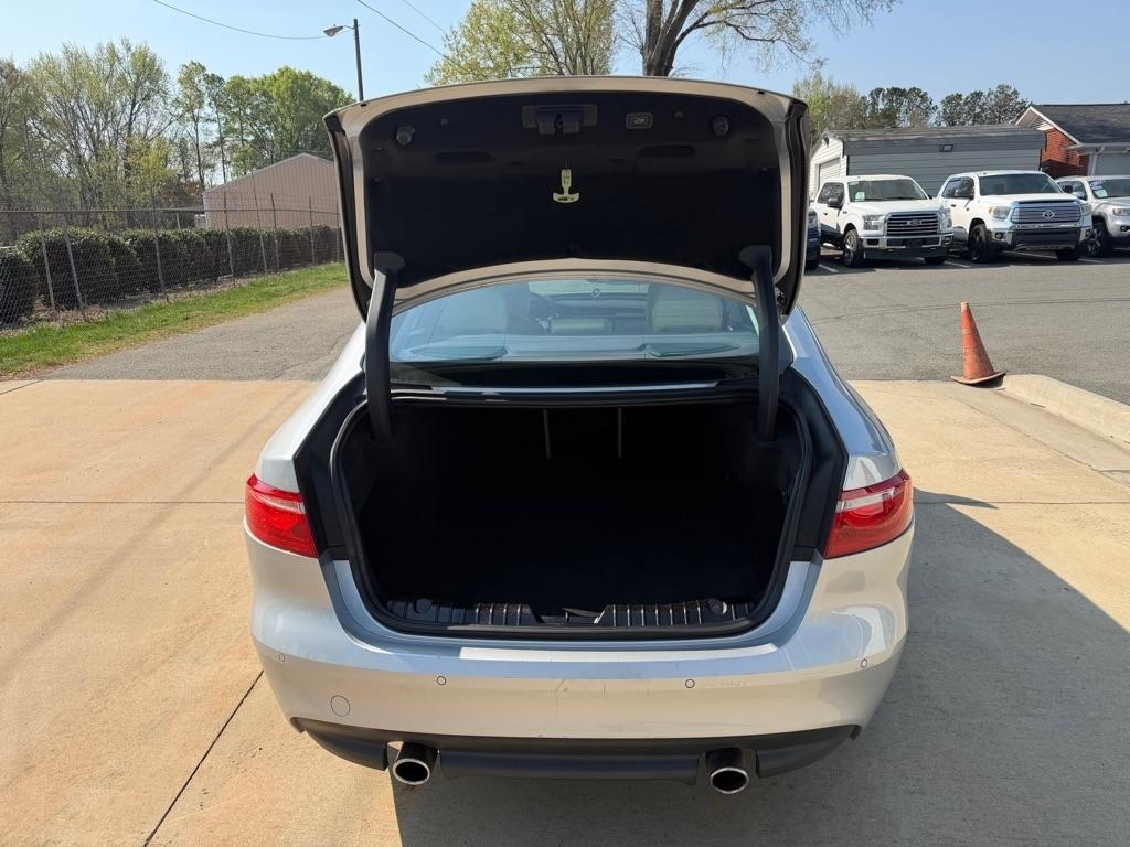 Jaguar XF-Series 35t Prestige 2017