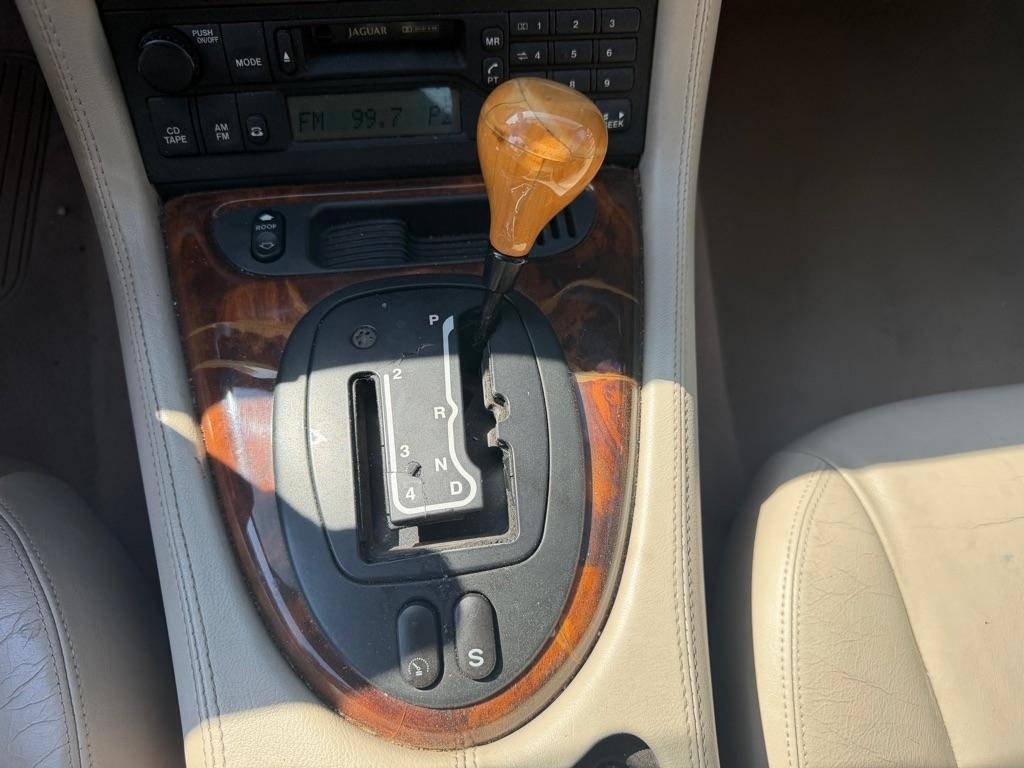 Jaguar XK-Series XK8 Convertible 2002