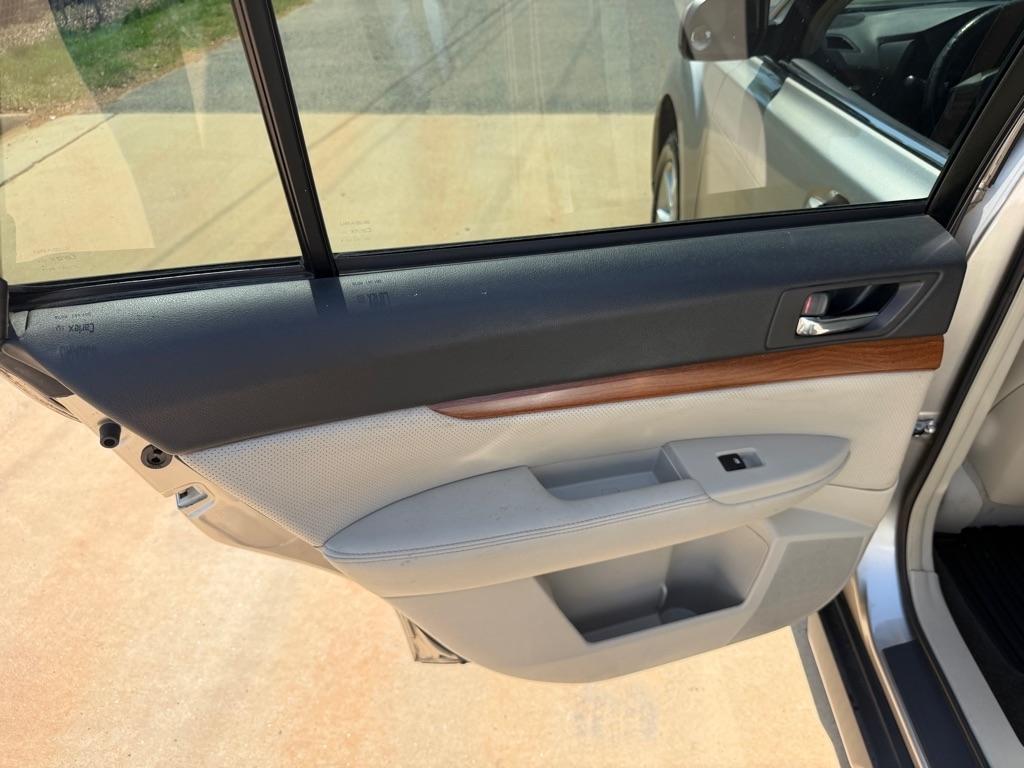 Subaru Outback 3.6R Limited 2014