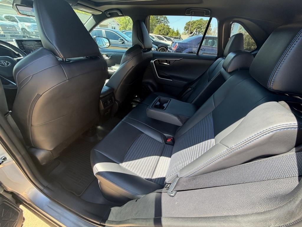 Toyota RAV4 Hybrid XSE 2020