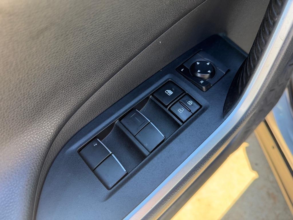 Toyota RAV4 Hybrid XSE 2020