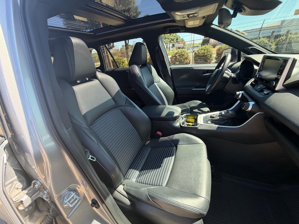 Toyota RAV4 Hybrid XSE 2020