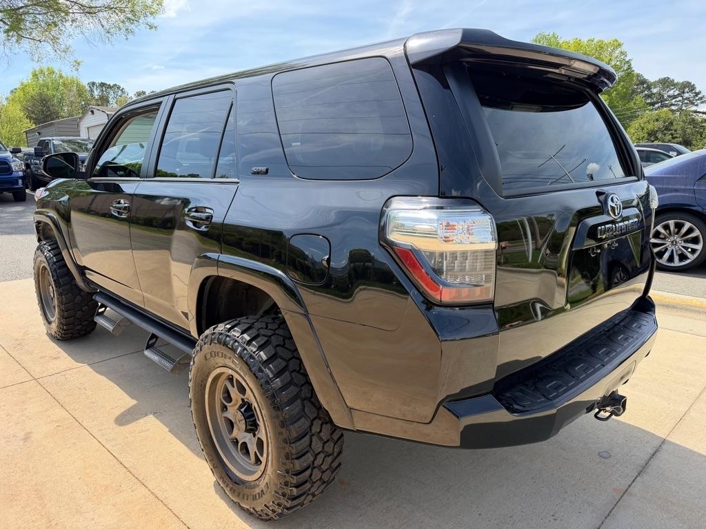 Toyota 4Runner SR5 4WD 2017
