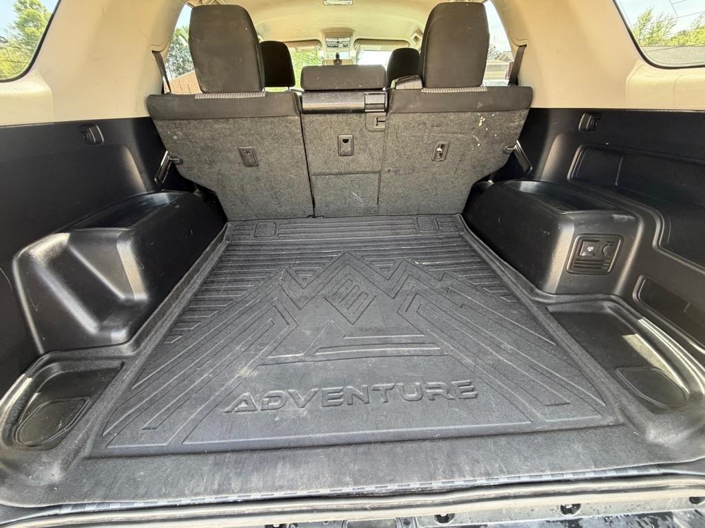 Toyota 4Runner SR5 4WD 2017