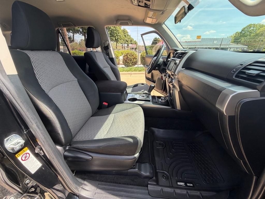 Toyota 4Runner SR5 4WD 2017