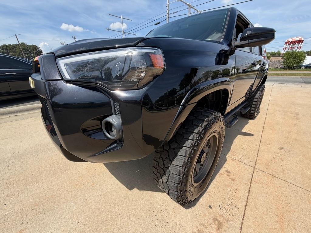 Toyota 4Runner SR5 4WD 2017