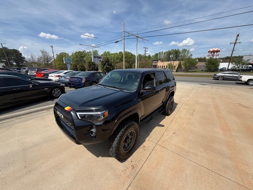 Toyota 4Runner SR5 4WD 2017