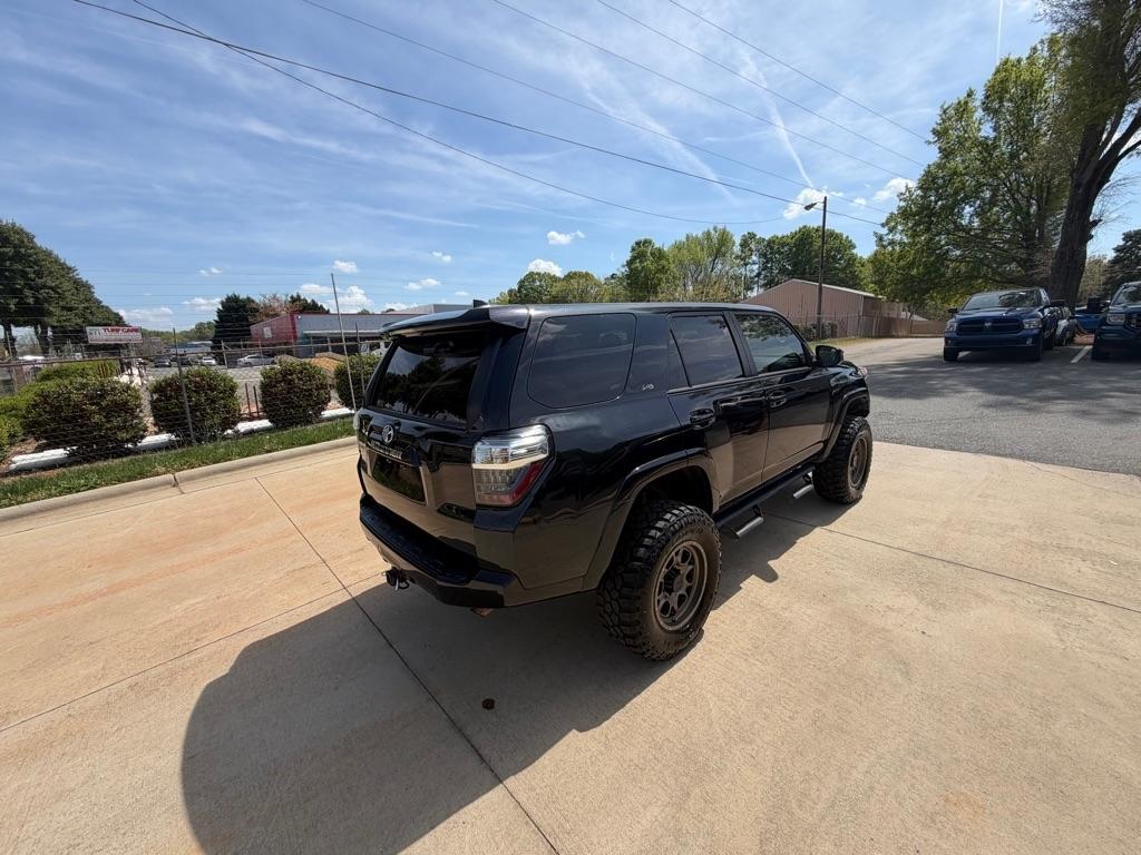 Toyota 4Runner SR5 4WD 2017