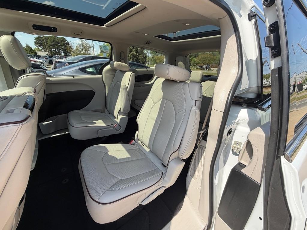 Chrysler Pacifica Limited 2017