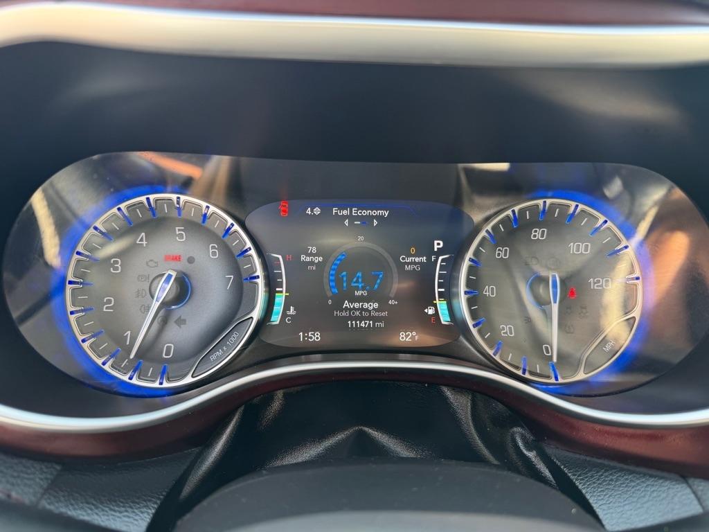 Chrysler Pacifica Limited 2017