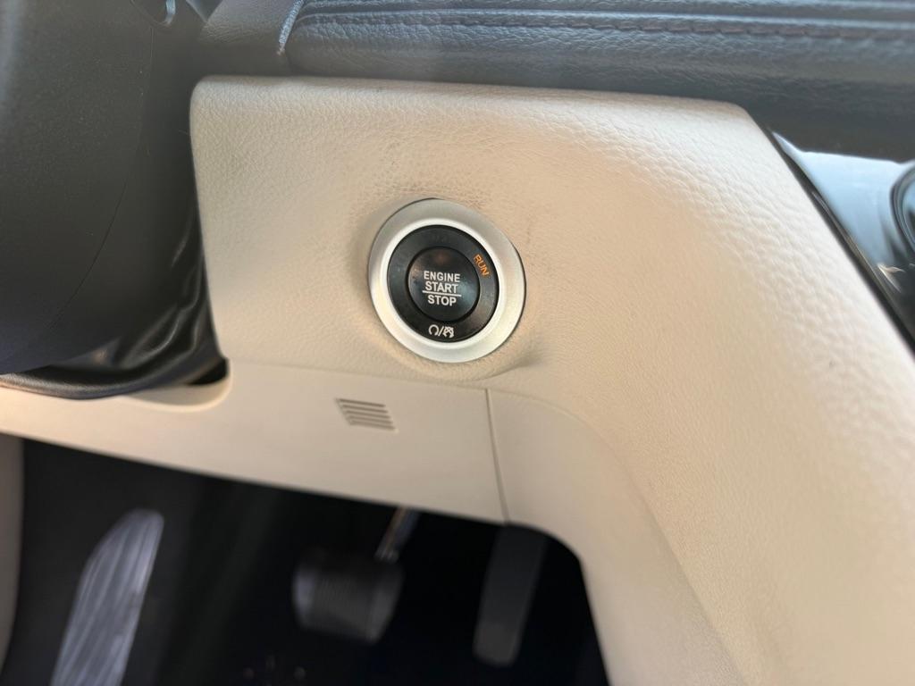 Chrysler Pacifica Limited 2017