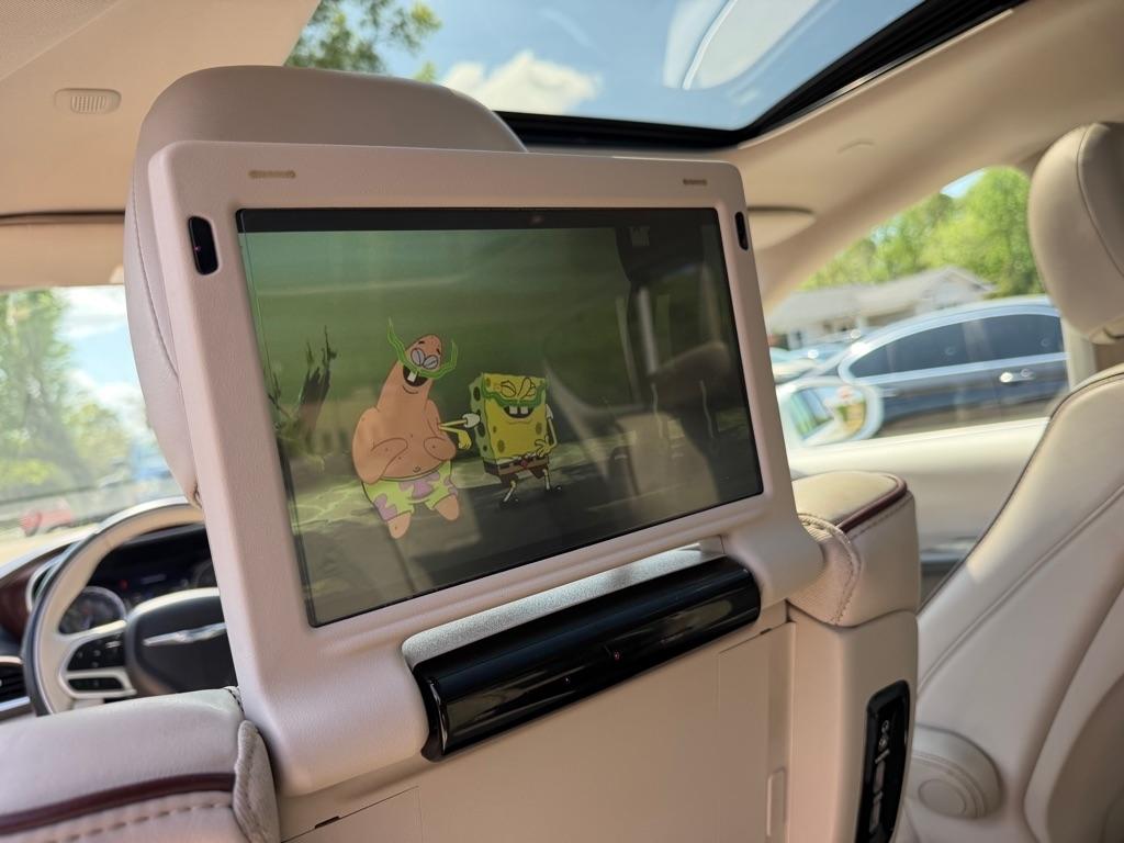 Chrysler Pacifica Limited 2017