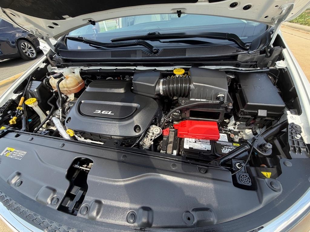 Chrysler Pacifica Limited 2017