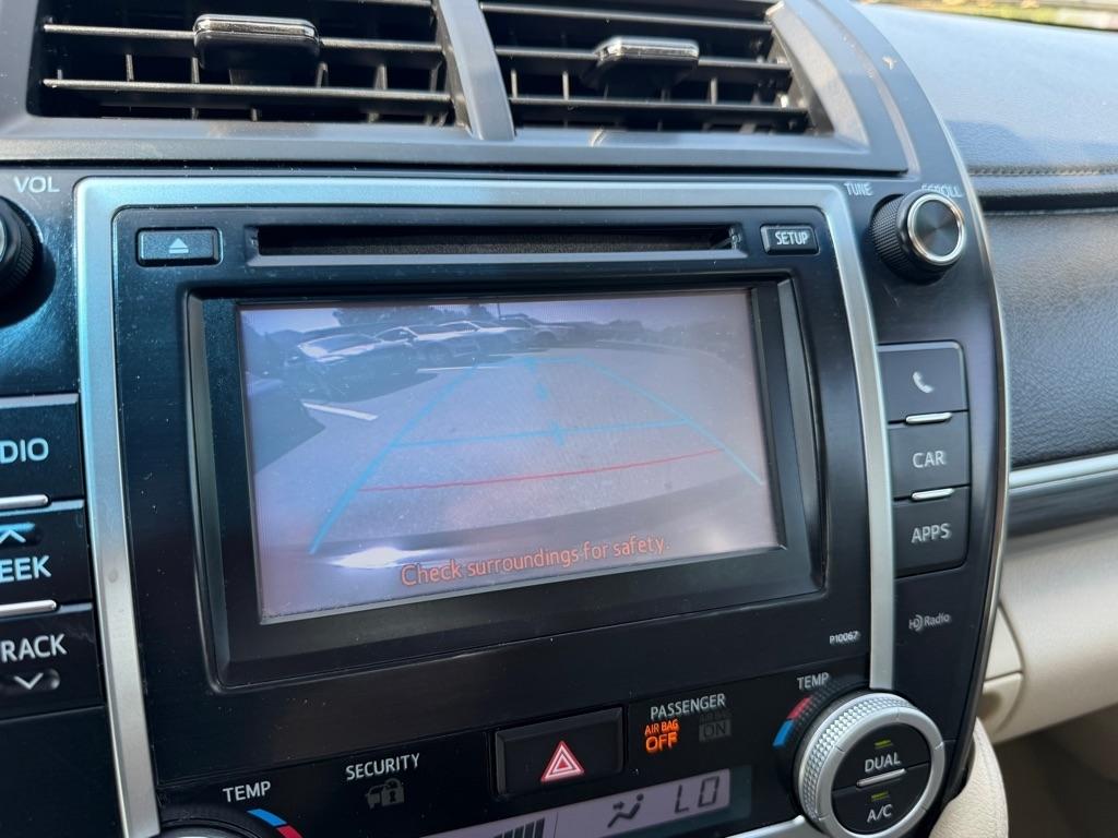 Toyota Camry Hybrid LE 2012