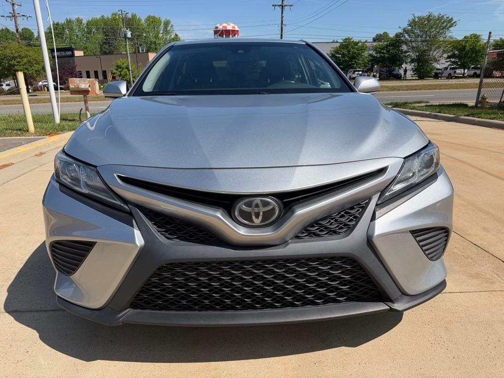 Toyota Camry SE 2018