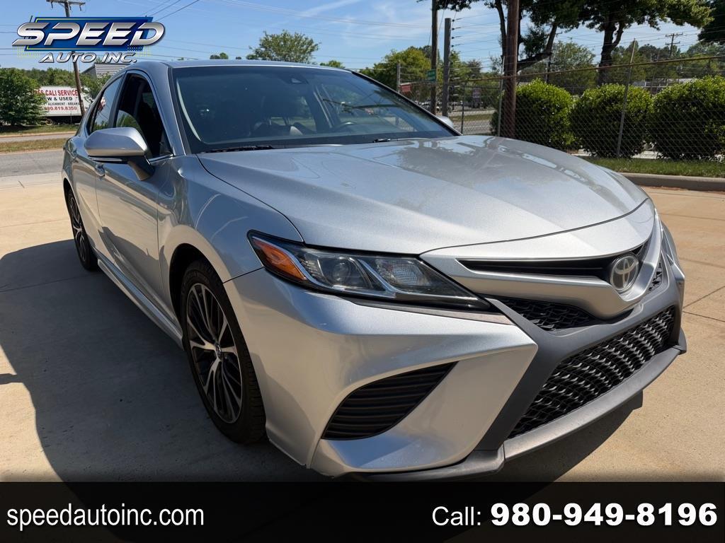 Toyota Camry SE 2018