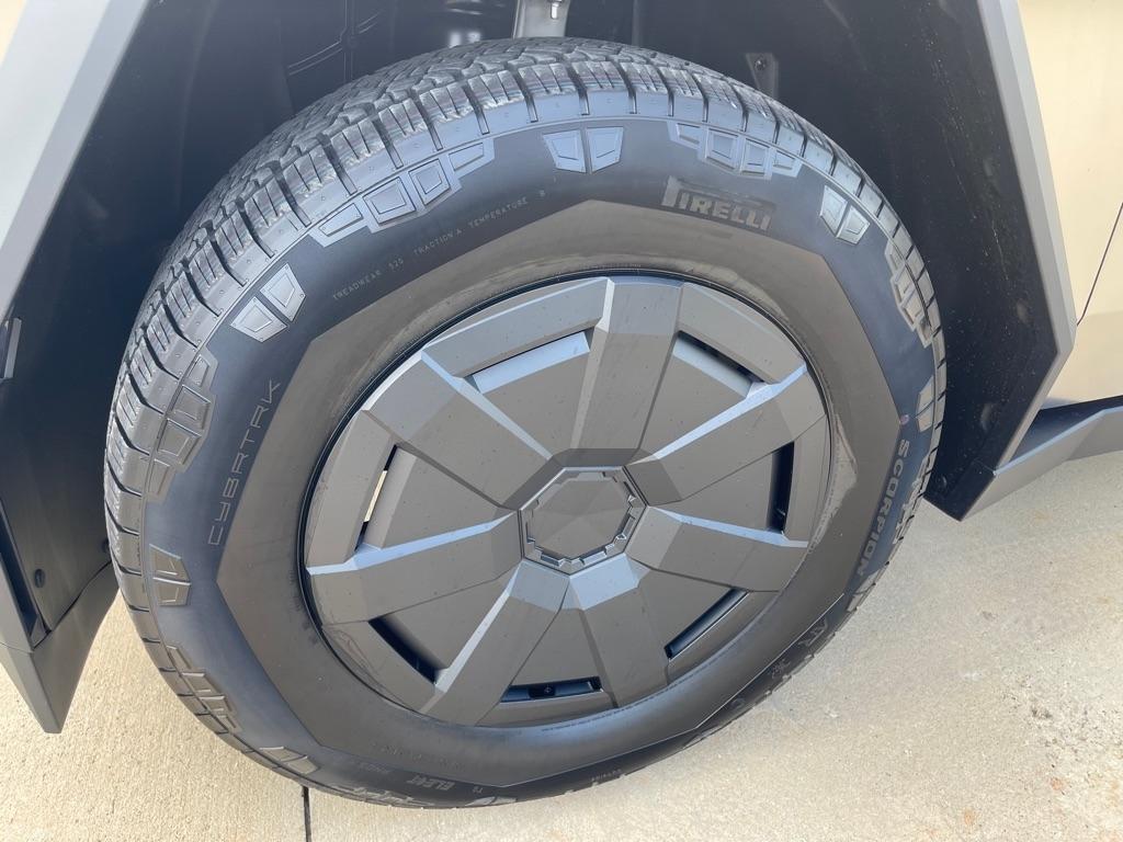 Tesla Cybertruck Cyberbeast 2024