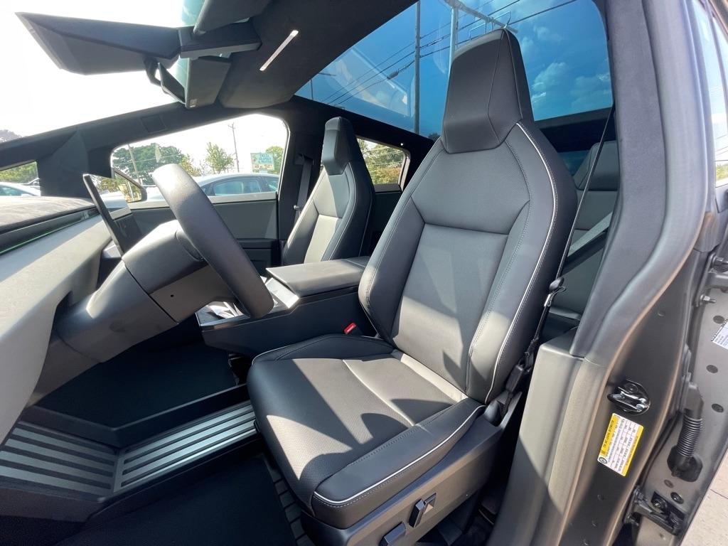 Tesla Cybertruck Cyberbeast 2024