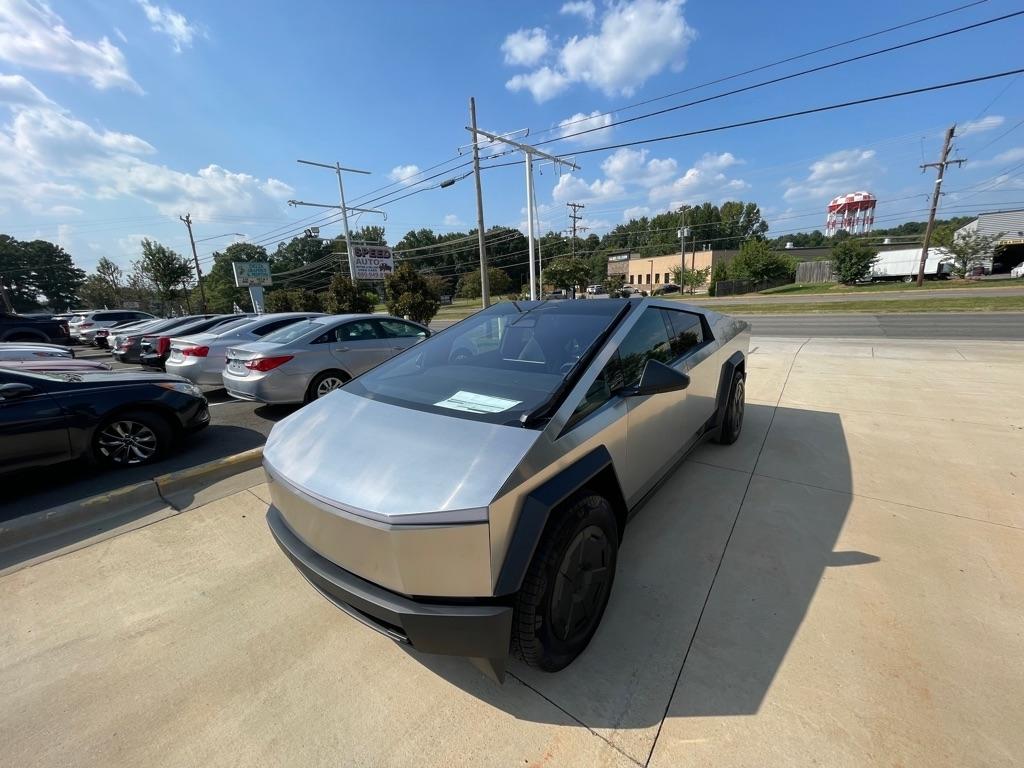 Tesla Cybertruck Cyberbeast 2024