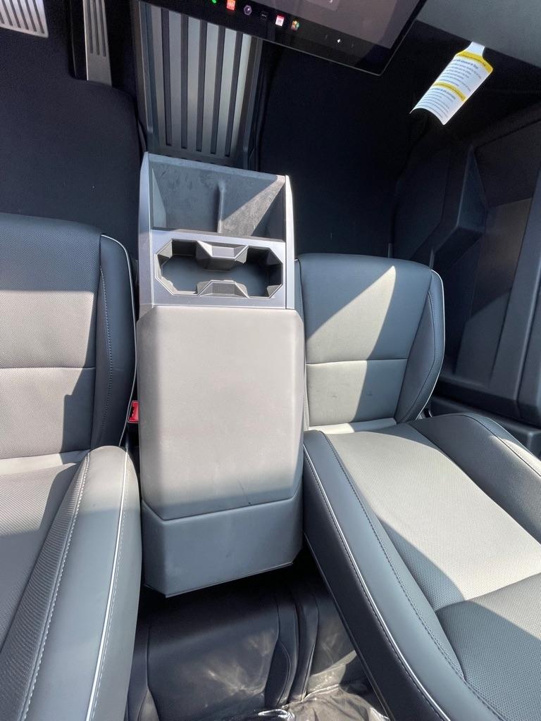 Tesla Cybertruck Cyberbeast 2024