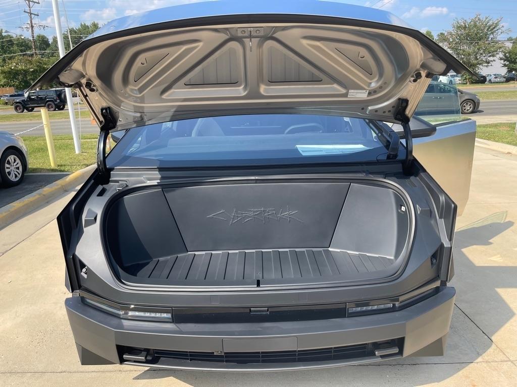 Tesla Cybertruck Cyberbeast 2024