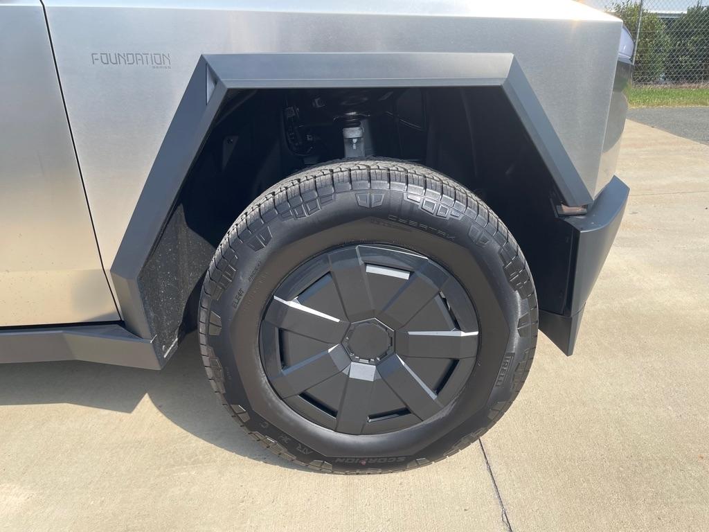Tesla Cybertruck Cyberbeast 2024