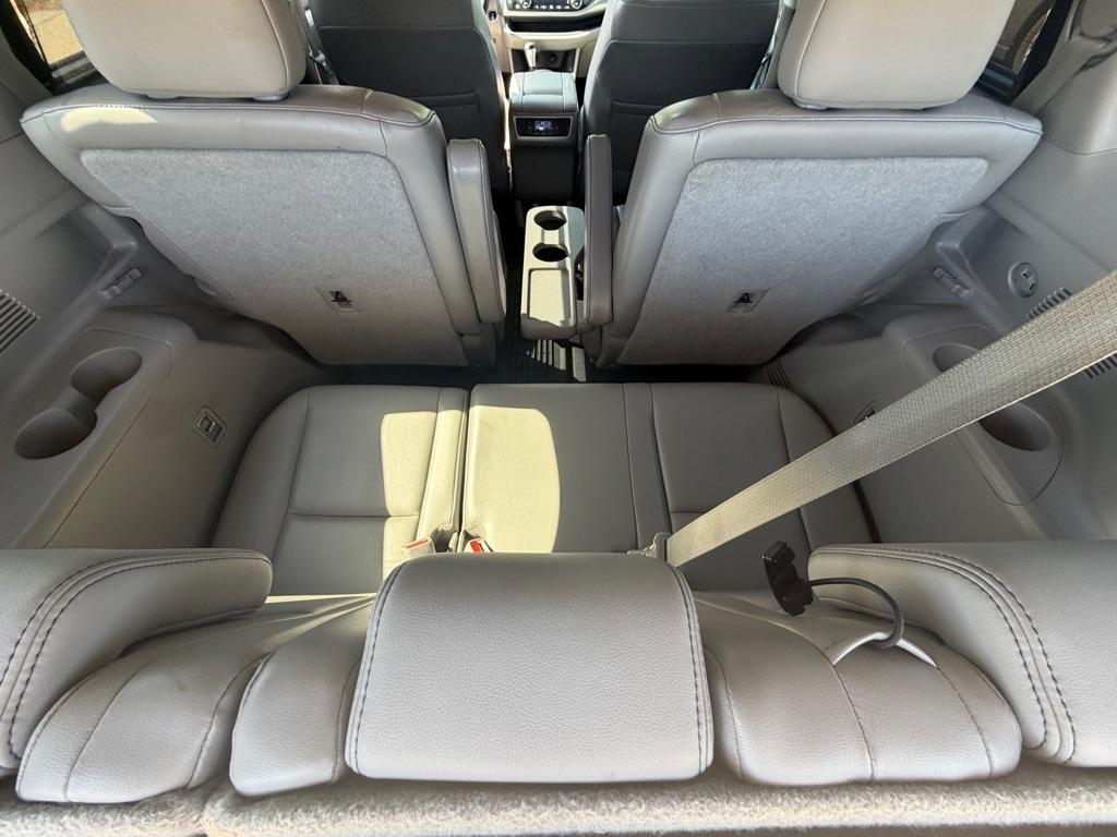 Toyota Highlander XLE FWD V6 2015