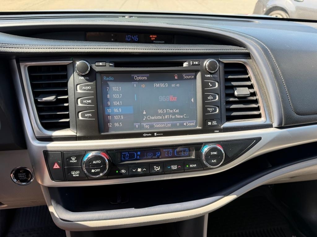 Toyota Highlander XLE FWD V6 2015