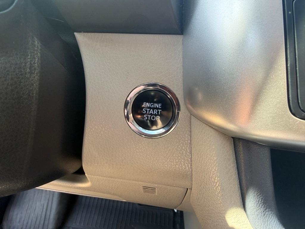 Toyota Highlander XLE FWD V6 2015